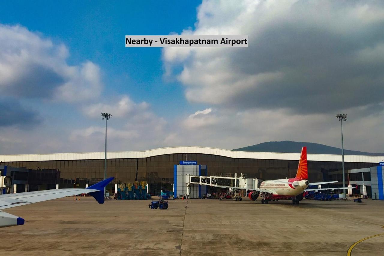 Hotel Oyo Lalitha Delight Visakhapatnam Zewnętrze zdjęcie
